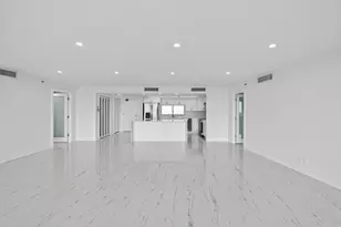 2480 Presidential Way, West Palm Beach, FL 33401 - Photo 10