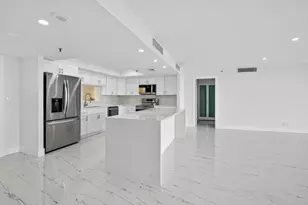 2480 Presidential Way, West Palm Beach, FL 33401 - Photo 1