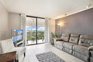 1400 St Charles Pl, Pembroke Pines, FL 33026 - Photo 4