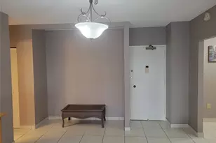 [Address not provided], Hallandale Beach, FL 33009 - Photo 12