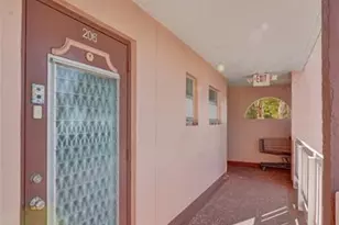 9421 Sunrise Lakes Blvd, Sunrise, FL 33322 - Photo 8