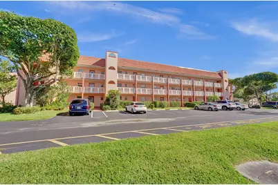 9421  Sunrise Lakes Blvd, Unit #206, Sunrise, FL 33322 - Photo 2