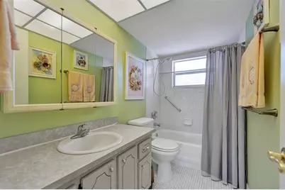 9421  Sunrise Lakes Blvd, Unit #206, Sunrise, FL 33322 - Photo 42