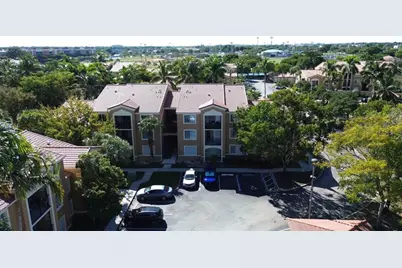 8000 N Nob Hill Rd, Unit #202, Tamarac, FL 33321 - Photo 2