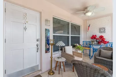 100 SE 6th Ave, Unit #304, Pompano Beach, FL 33060 - Photo 4