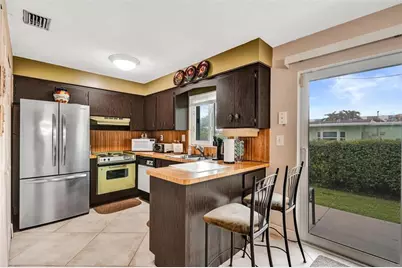 2740 SW 46th Pl, Fort Lauderdale, FL 33312 - Photo 6