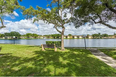 450  Briarwood Cir, Unit #2, Hollywood, FL 33024 - Photo 42