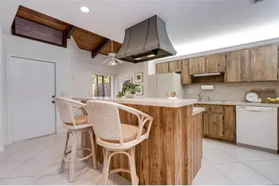 450  Briarwood Cir, Unit #2, Hollywood, FL 33024 - Photo 10