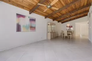 450 Briarwood Cir, Hollywood, FL 33024 - Photo 16