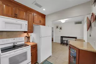 2617 SW Natura Ave, Deerfield Beach, FL 33441 - Photo 12