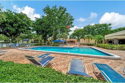 2059 SW 15th St, Unit #217, Deerfield Beach, FL 33442 - Photo 12