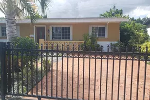 19720 NE 10th Ct, Miami, FL 33179 - Photo 2