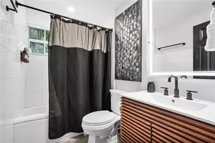 621 NE 28th St, Wilton Manors, FL 33334 - Photo 92