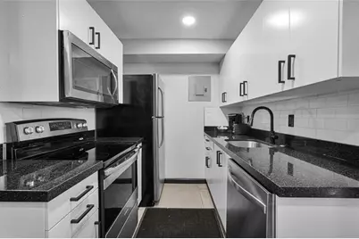 621 NE 28th St, Wilton Manors, FL 33334 - Photo 10