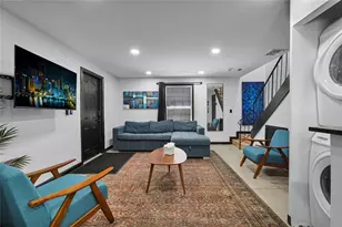 621 NE 28th St, Wilton Manors, FL 33334 - Photo 8