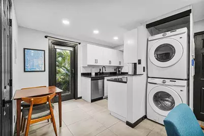 621 NE 28th St, Wilton Manors, FL 33334 - Photo 72