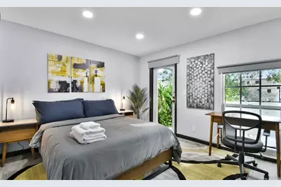 621 NE 28th St, Wilton Manors, FL 33334 - Photo 42