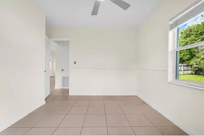 261 NE 45th St, Oakland Park, FL 33334 - Photo 52