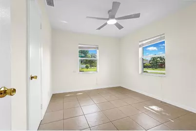 261 NE 45th St, Oakland Park, FL 33334 - Photo 46