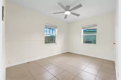 261 NE 45th St, Oakland Park, FL 33334 - Photo 50
