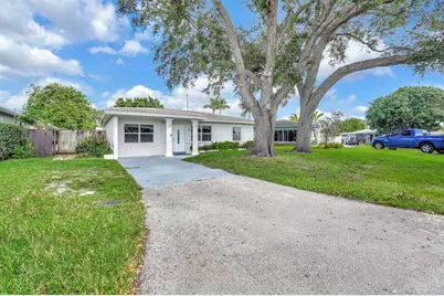 261 NE 45th St, Oakland Park, FL 33334 - Photo 14
