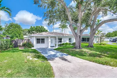 261 NE 45th St, Oakland Park, FL 33334 - Photo 18