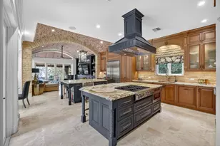 2630 Barcelona Dr, Fort Lauderdale, FL 33301 - Photo 14