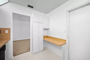 4524 NW 43rd Ave, Tamarac, FL 33319 - Photo 16