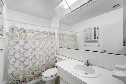 4524 NW 43rd Ave, Tamarac, FL 33319 - Photo 8