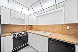 4524 NW 43rd Ave, Tamarac, FL 33319 - Photo 14