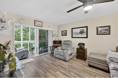 8400  Lagos De Campo Blvd, Unit #303, Tamarac, FL 33321 - Photo 10