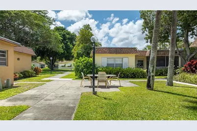 2002 SW Natura Blvd, Unit #D, Deerfield Beach, FL 33441 - Photo 36