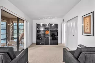 10419 E Clairmont Cir, Tamarac, FL 33321 - Photo 8