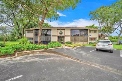 10419 E Clairmont Cir, Unit #205, Tamarac, FL 33321 - Photo 20