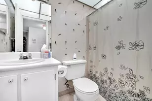 10419 E Clairmont Cir, Tamarac, FL 33321 - Photo 16