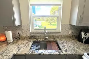 528 Tilford X, Deerfield Beach, FL 33442 - Photo 10