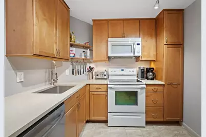 340  Sunset Dr, Unit #401, Fort Lauderdale, FL 33301 - Photo 6