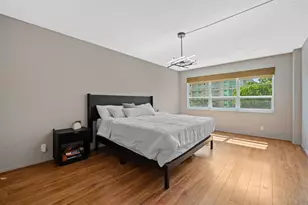 340 Sunset Dr, Fort Lauderdale, FL 33301 - Photo 14