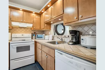 4331 NW 16th St, Unit #107, Fort Lauderdale, FL 33313 - Photo 2