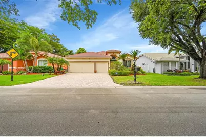5791 NW 48th Dr, Coral Springs, FL 33067 - Photo 2