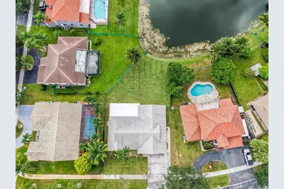 15600  Huntridge Rd, Davie, FL 33331 - Photo 48