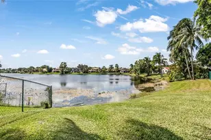 15600 Huntridge Rd, Davie, FL 33331 - Photo 36