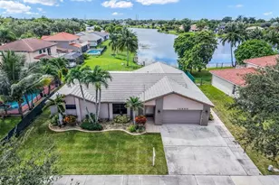 15600 Huntridge Rd, Davie, FL 33331 - Photo 4