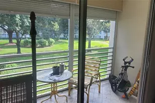 2002 Granada Dr, Coconut Creek, FL 33066 - Photo 8