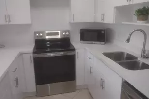 9440 Live Oak Pl, Davie, FL 33324 - Photo 4