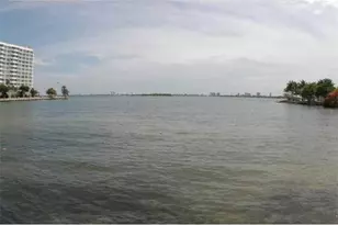 1900 N Bayshore Dr, Miami, FL 33132 - Photo 4