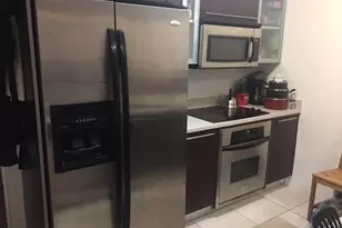 1900 N Bayshore Dr, Miami, FL 33132 - Photo 18