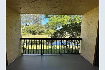 5661  Riverside Dr, Unit #202, Coral Springs, FL 33067 - Photo 2