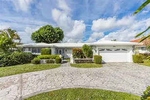 5601 Bayview Dr, Fort Lauderdale, FL 33308 - Photo 12