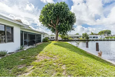 5601  Bayview Dr, Fort Lauderdale, FL 33308 - Photo 10